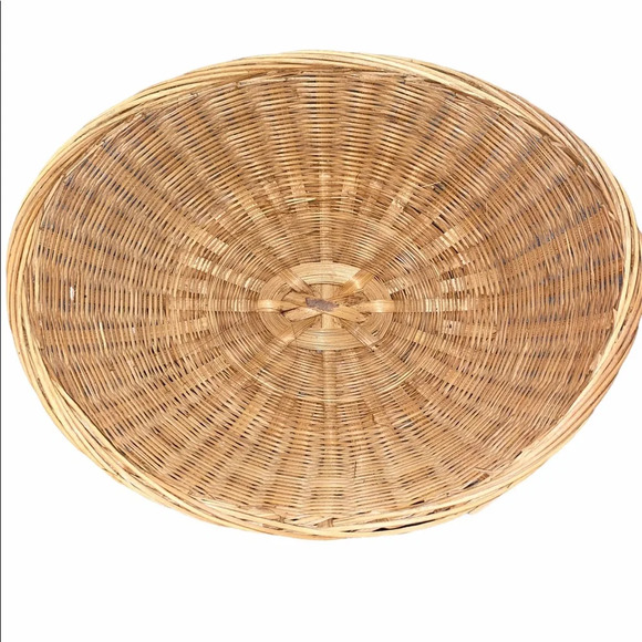 Vintage small straw basket - Picture 2 of 3